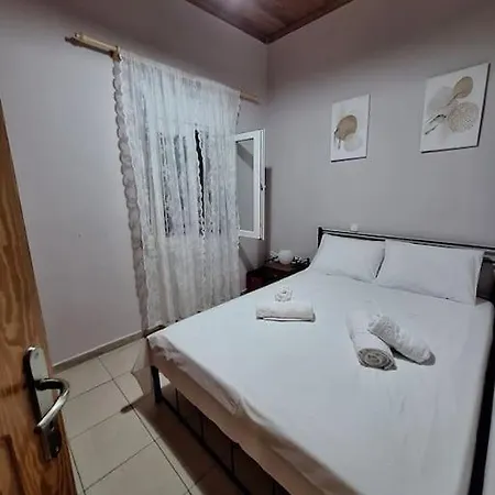 Lovely Guesthouse On The Beach Agia Anna  Exterior foto